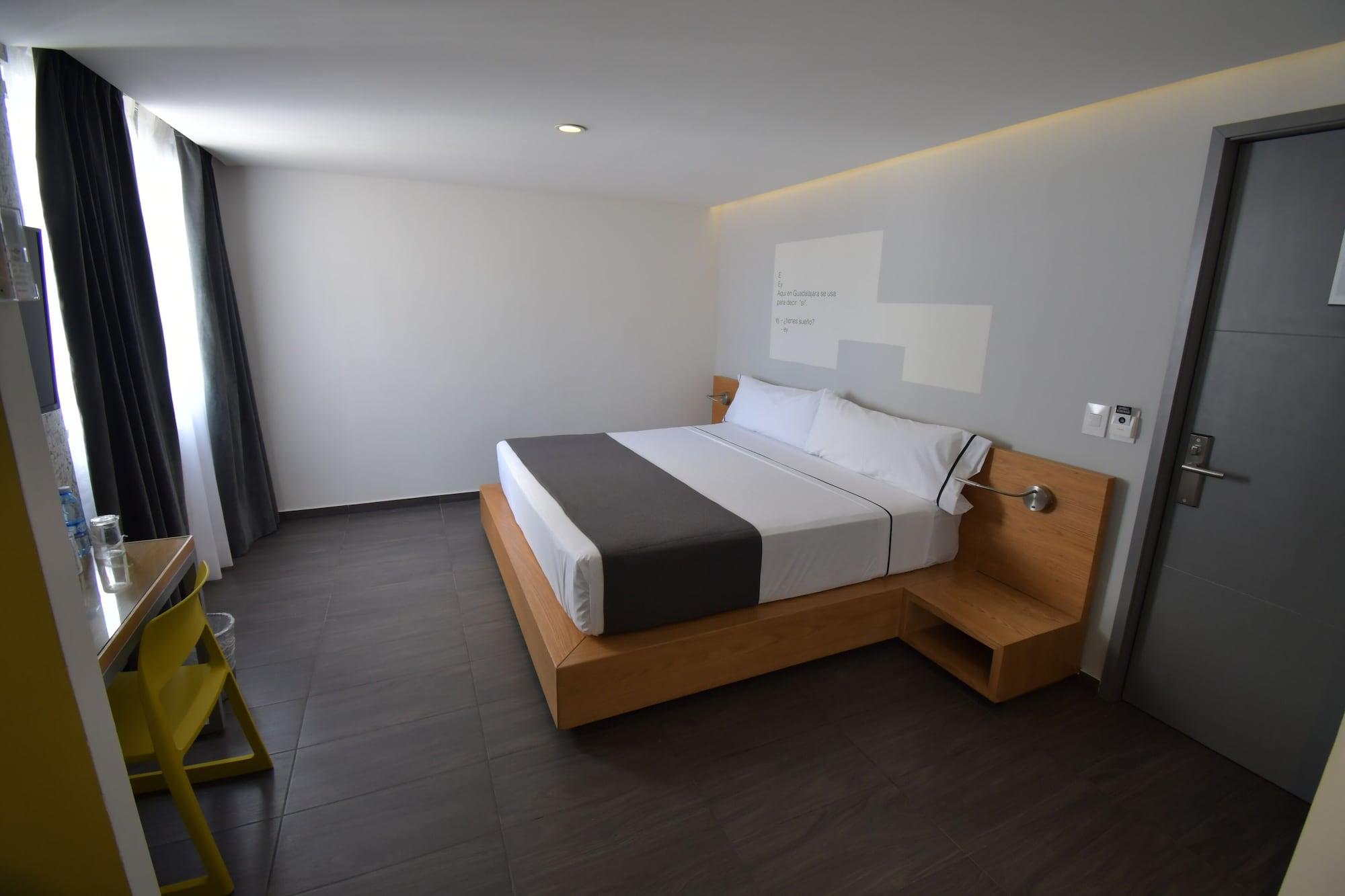Hotel Perla Central Guadalajara Ngoại thất bức ảnh