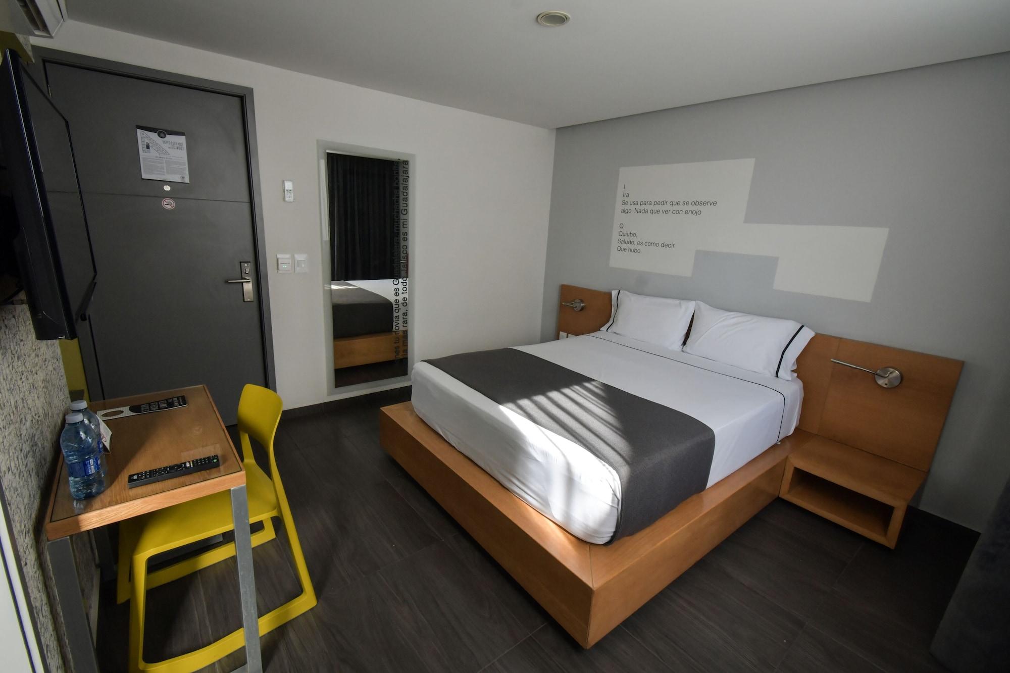 Hotel Perla Central Guadalajara Ngoại thất bức ảnh