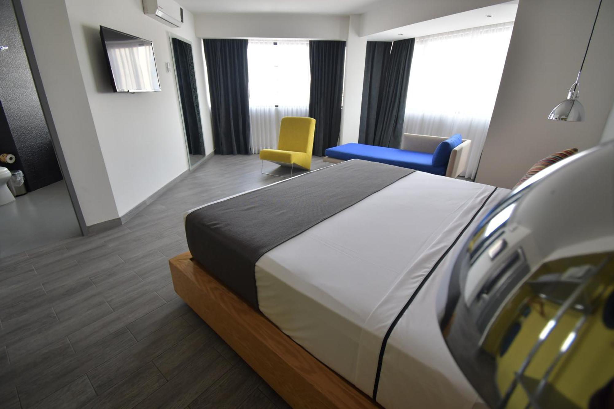 Hotel Perla Central Guadalajara Ngoại thất bức ảnh