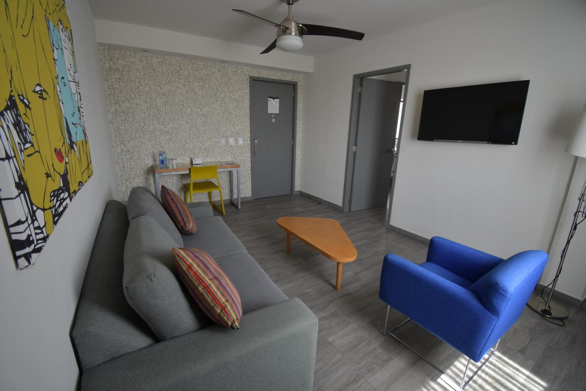Hotel Perla Central Guadalajara Ngoại thất bức ảnh