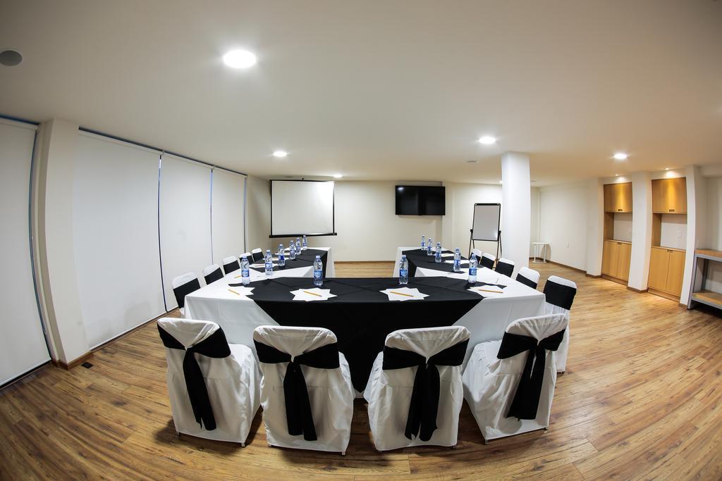 Hotel Perla Central Guadalajara Ngoại thất bức ảnh